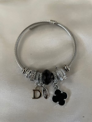 Pandora Model D Harfli Siyah Çarmlı Bileklik